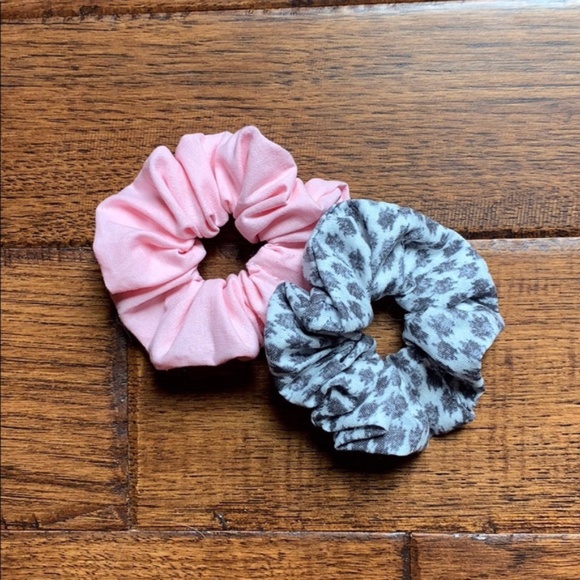 Handmade Scrunchies Set of 2 - Picture 1 of 3